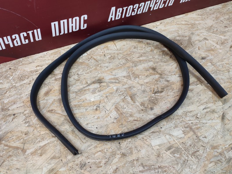 Уплотнитель двери