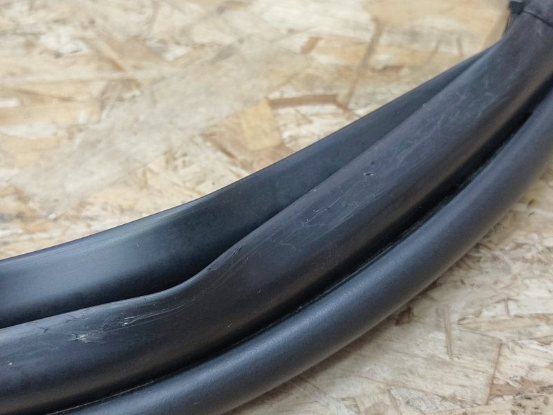 Уплотнительная резинка крыши