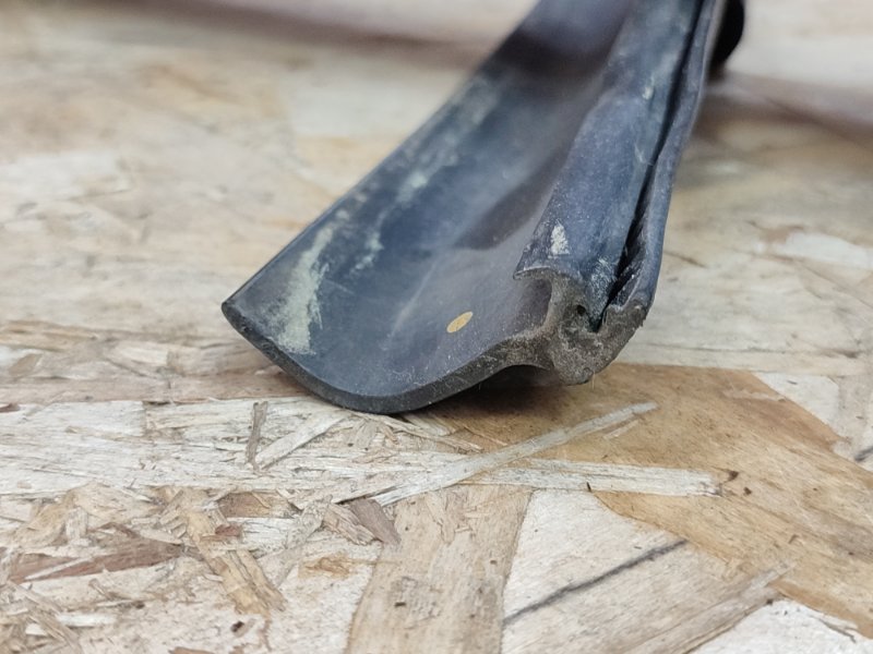 Уплотнительная резинка крыши