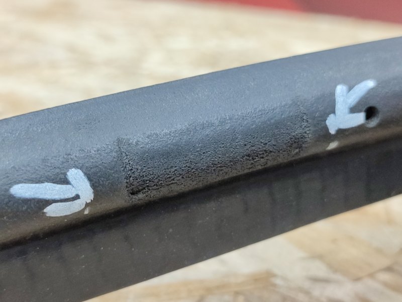 Уплотнительная резинка крышки багажника