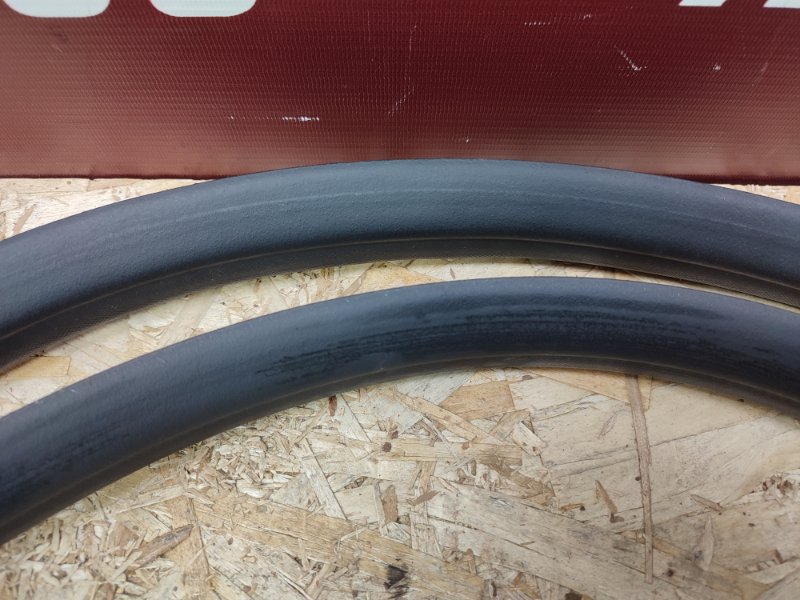 Уплотнитель двери