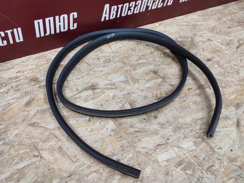 Уплотнитель двери