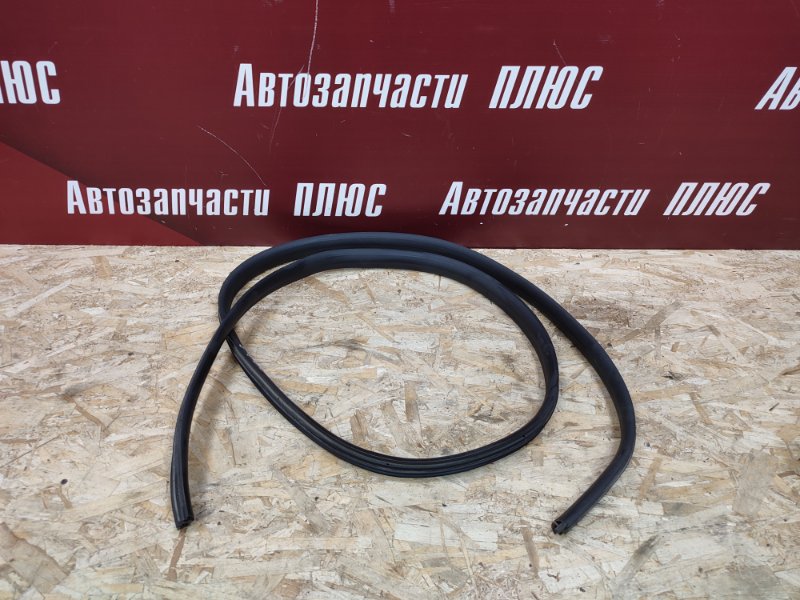 Уплотнитель двери