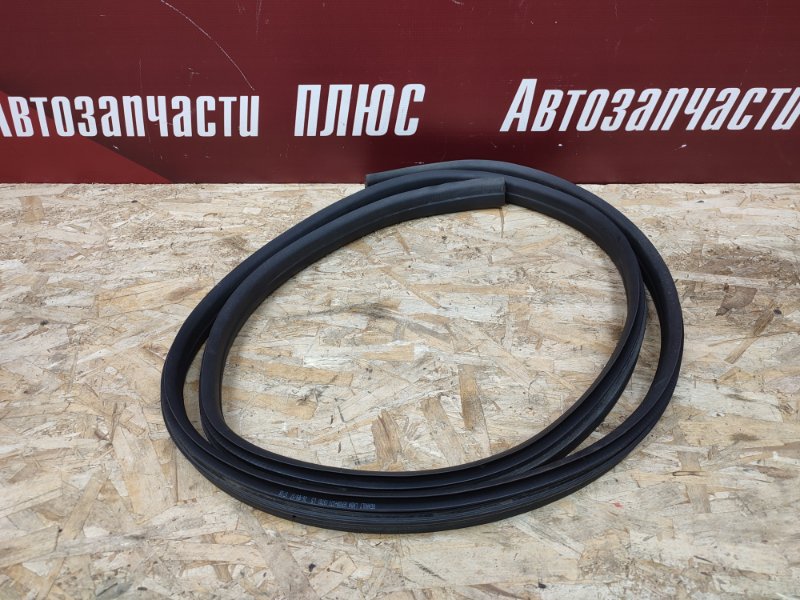 Уплотнитель двери