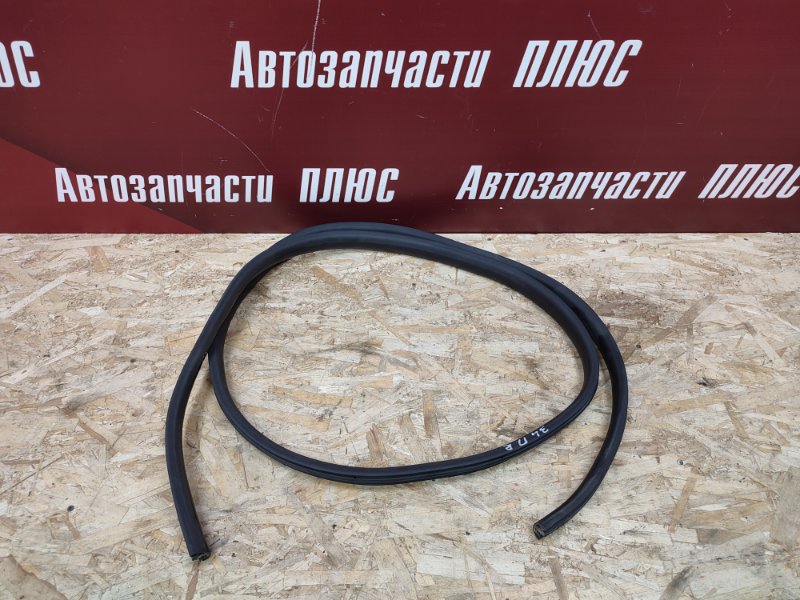 Уплотнитель двери