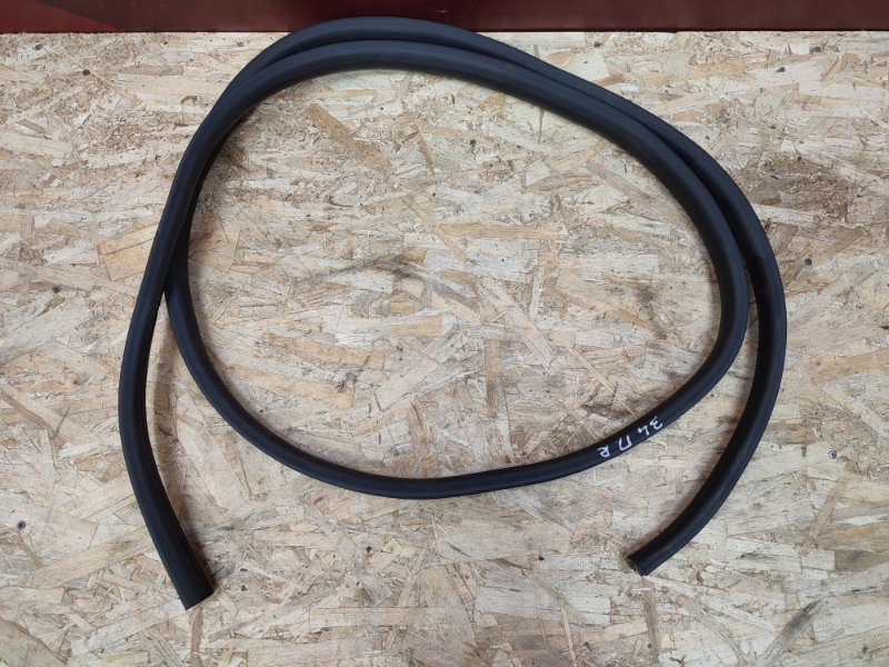 Уплотнитель двери