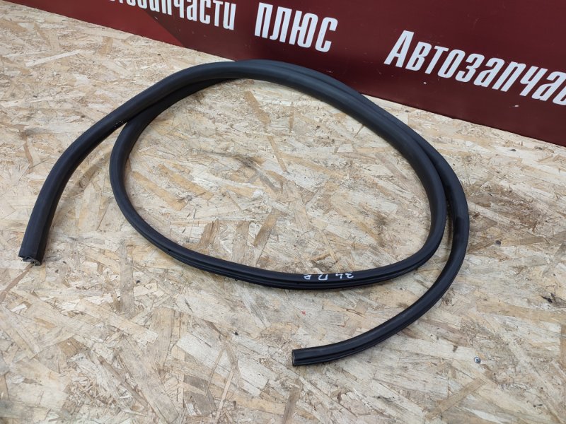 Уплотнитель двери