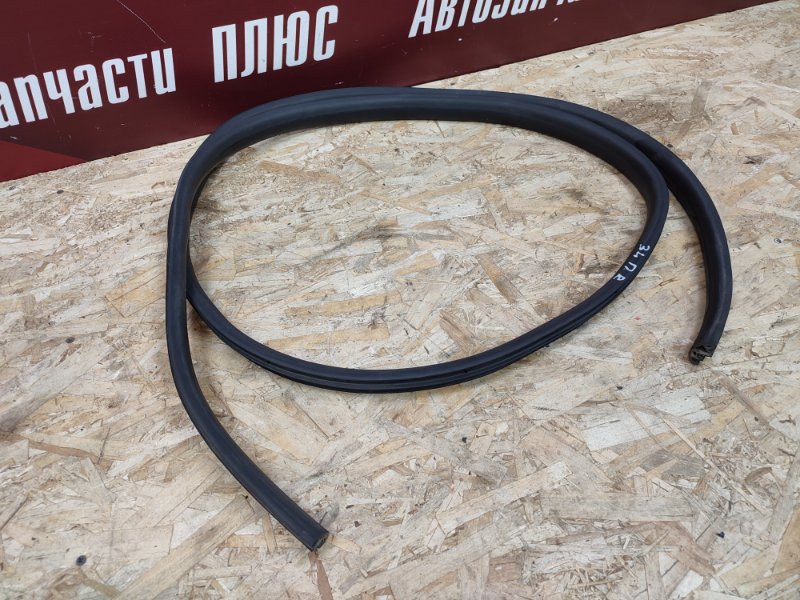 Уплотнитель двери