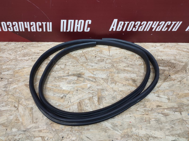 Уплотнитель двери