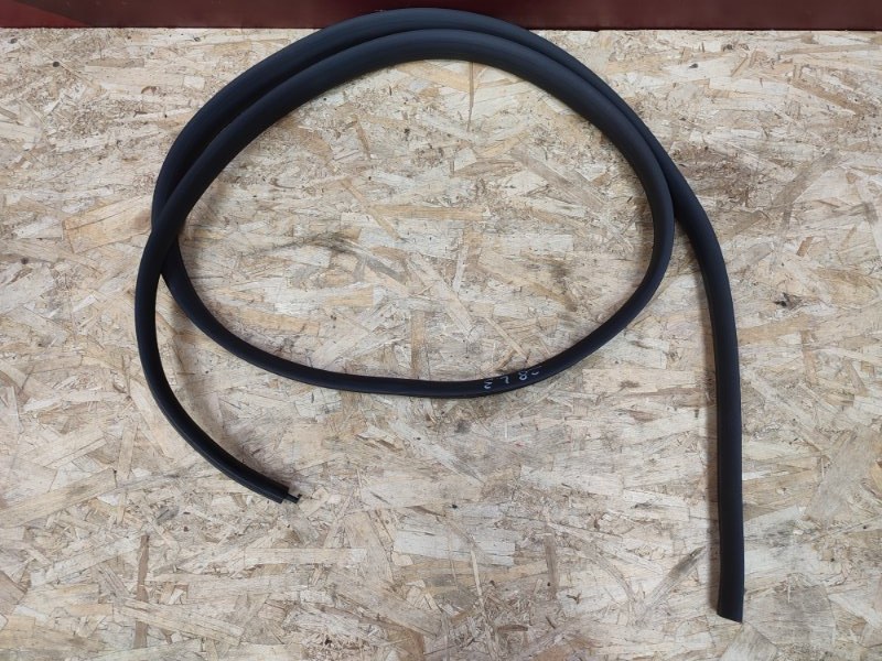 Уплотнитель двери