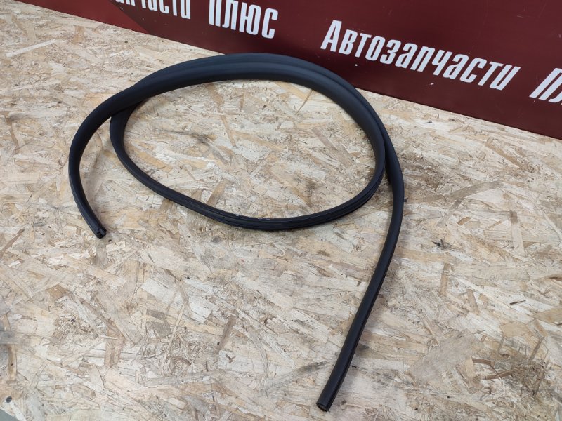 Уплотнитель двери