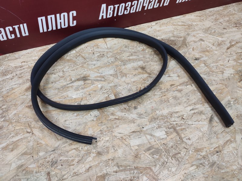 Уплотнитель двери