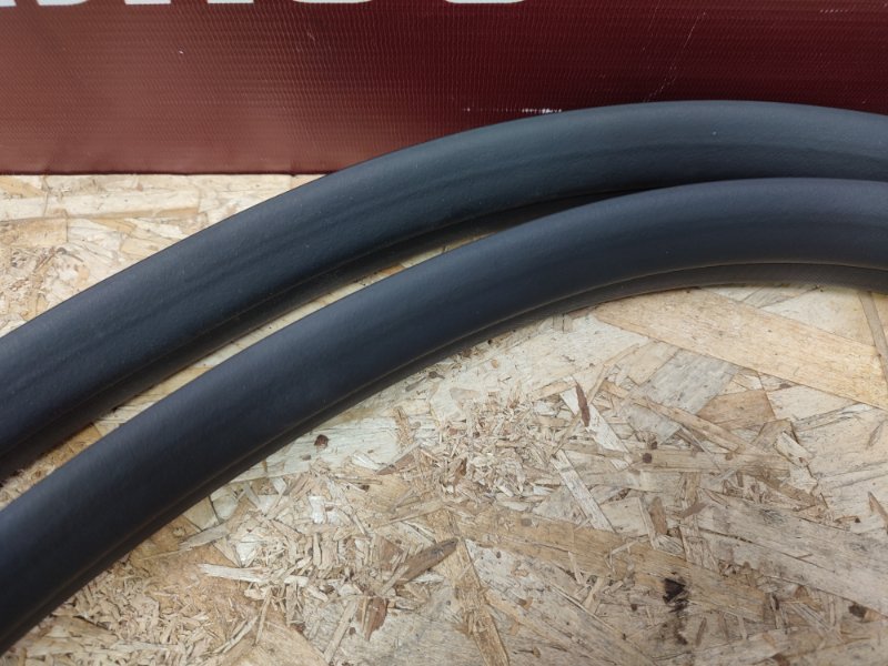 Уплотнитель двери