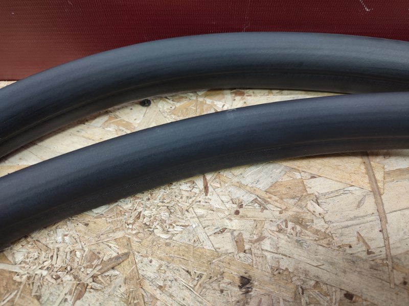 Уплотнитель двери