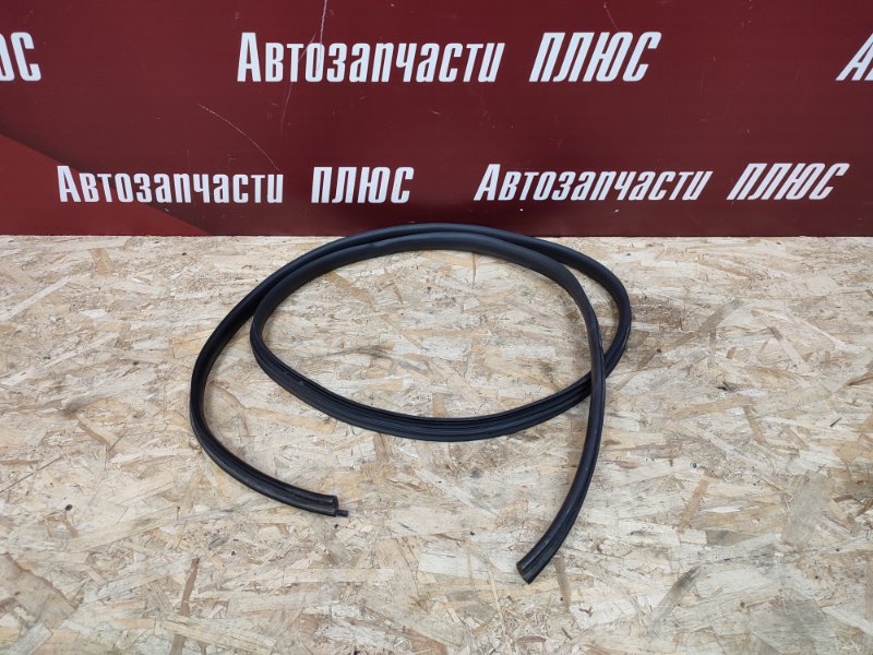 Уплотнитель двери