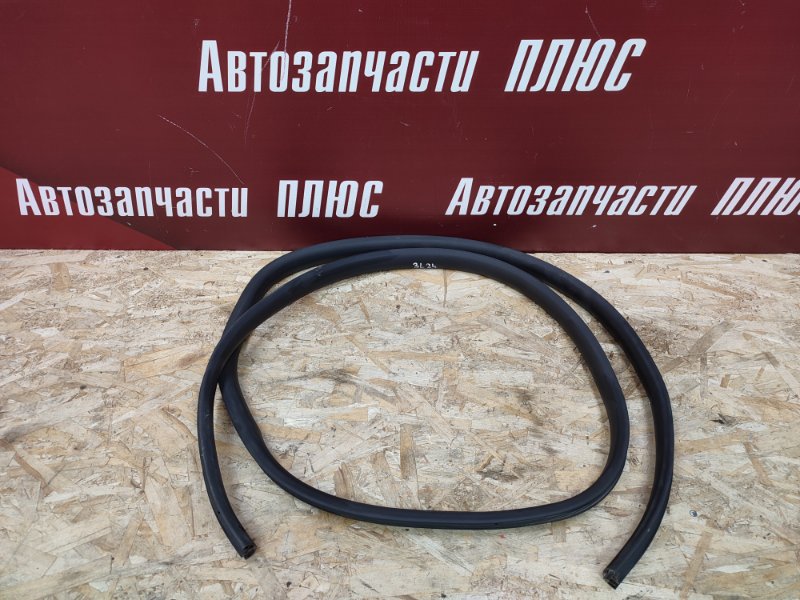 Уплотнитель двери