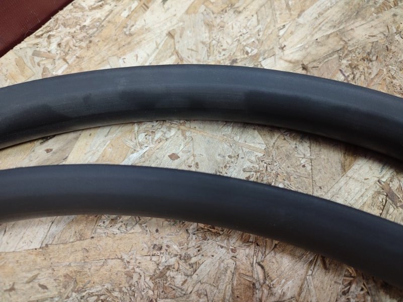 Уплотнитель двери