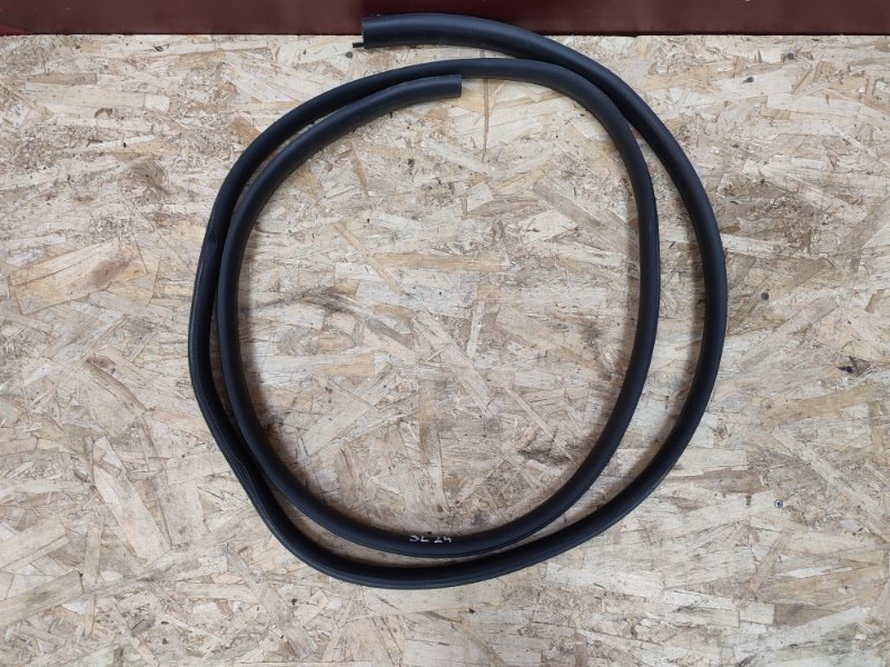 Уплотнитель двери