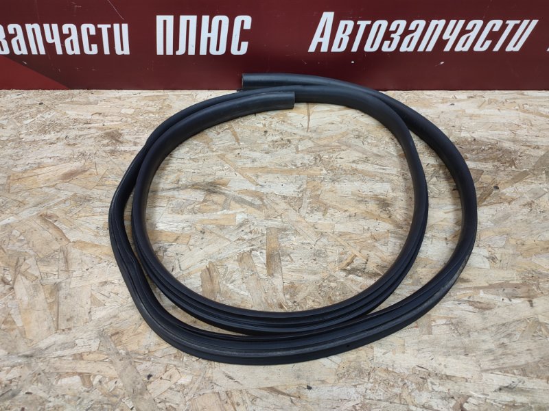 Уплотнитель двери