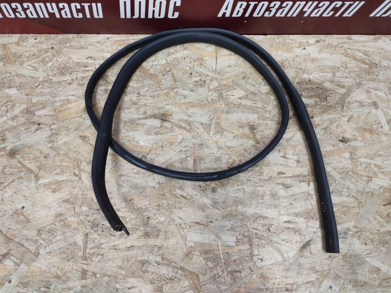 Уплотнитель двери