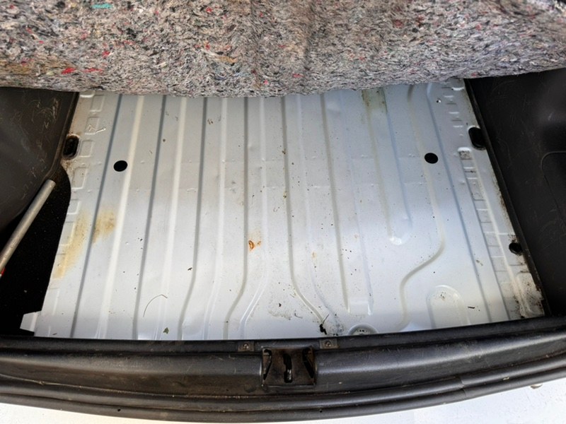 Ниша запасного колеса