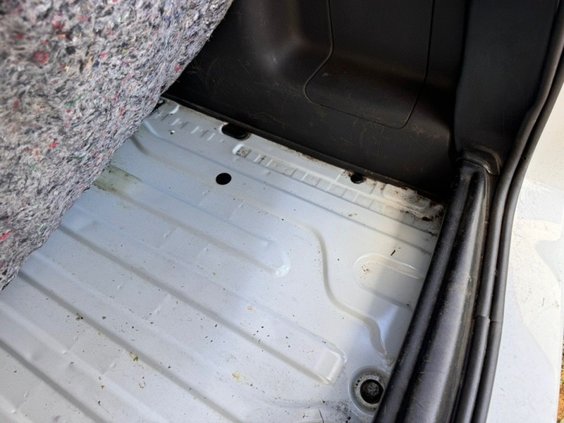 Ниша запасного колеса