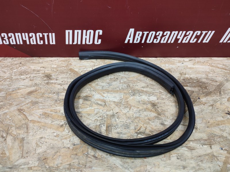 Уплотнитель проема      двери