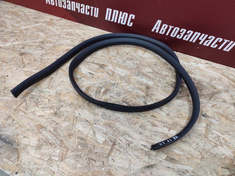 Уплотнитель проема      двери