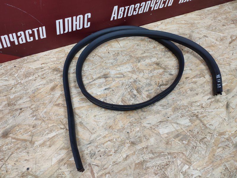 Уплотнитель проема      двери