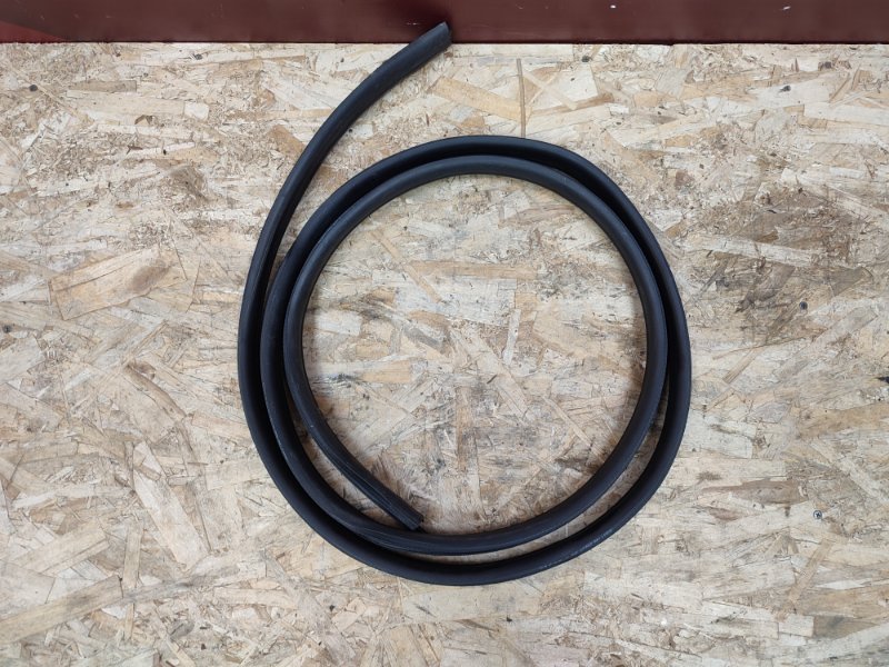 Уплотнитель проема      двери