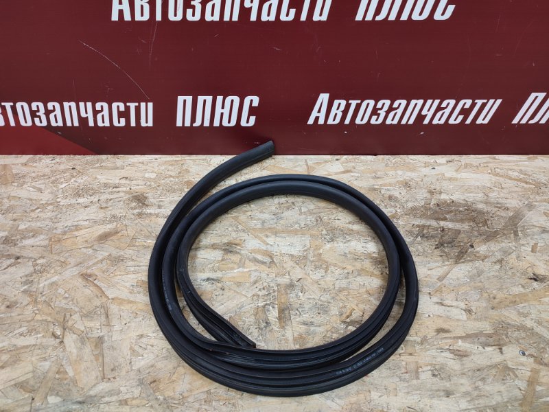 Уплотнитель проема      двери