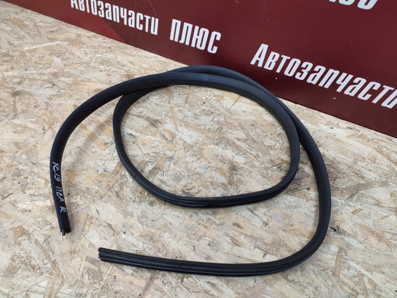 Уплотнитель проема      двери