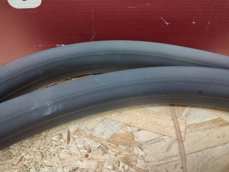 Уплотнитель проема      двери