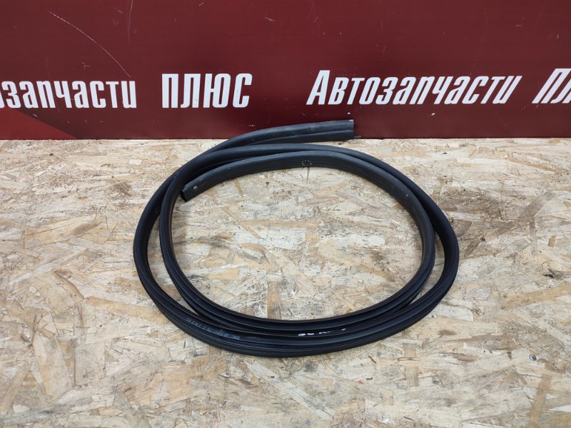 Уплотнитель проема      двери