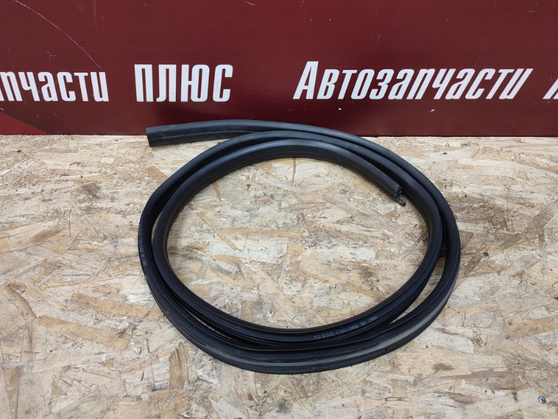 Уплотнитель проема      двери