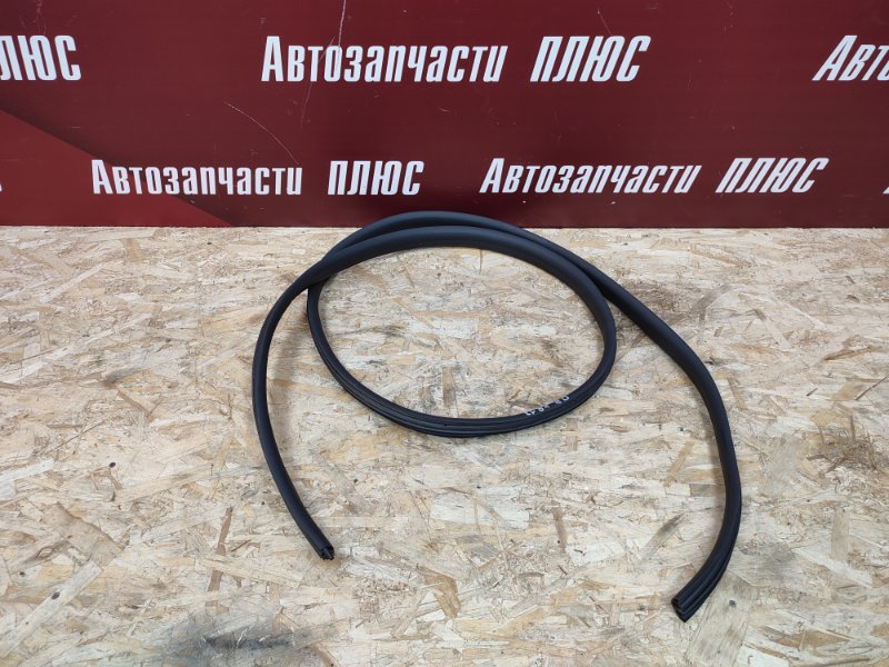 Уплотнитель проема      двери