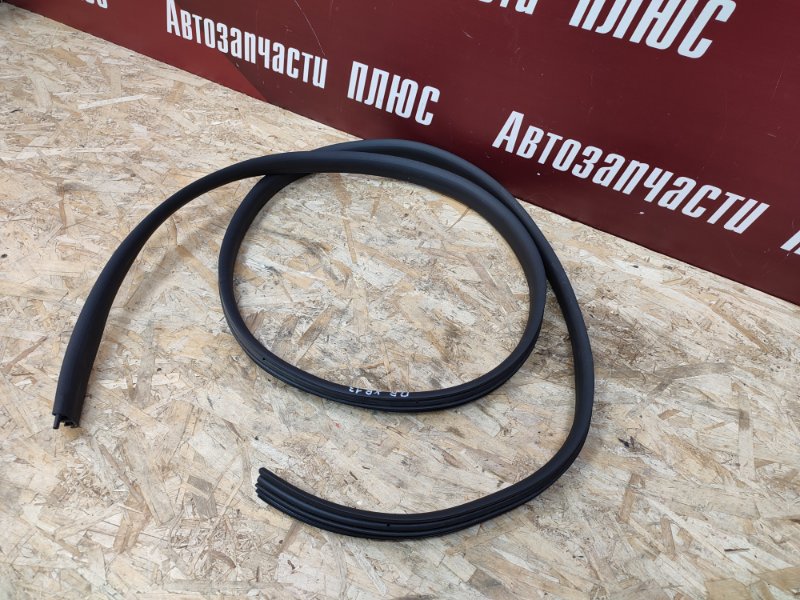 Уплотнитель проема      двери