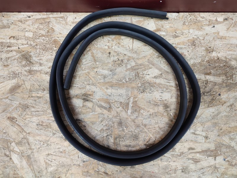 Уплотнитель проема      двери