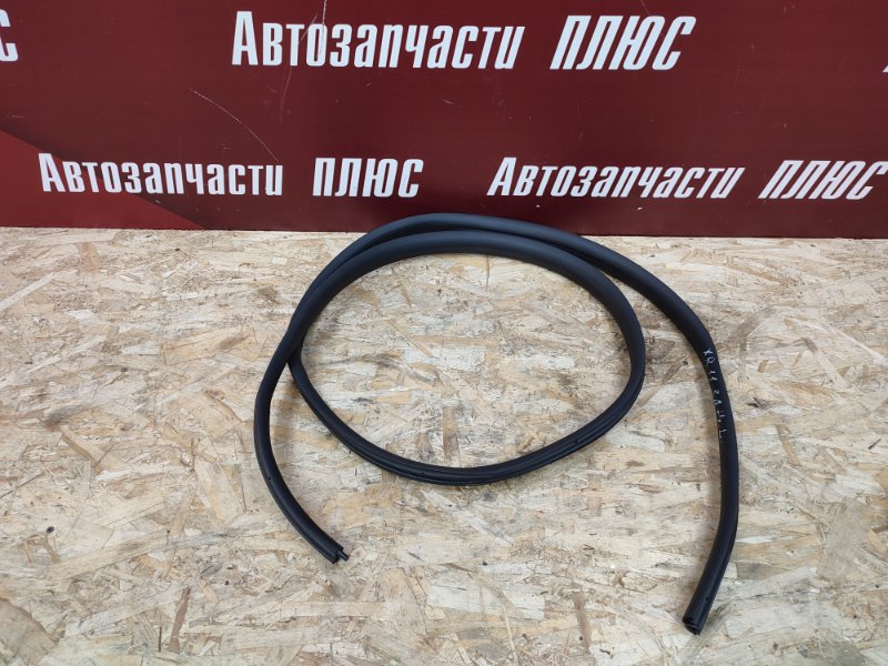 Уплотнитель проема      двери