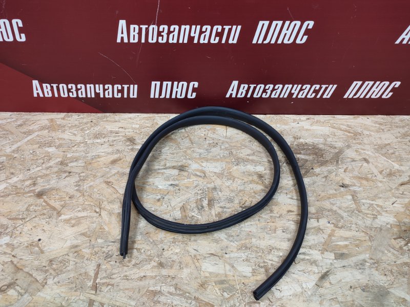 Уплотнитель проема      двери