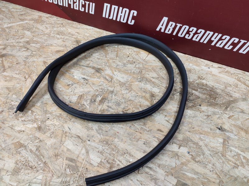 Уплотнитель проема      двери