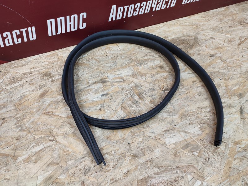 Уплотнитель проема      двери