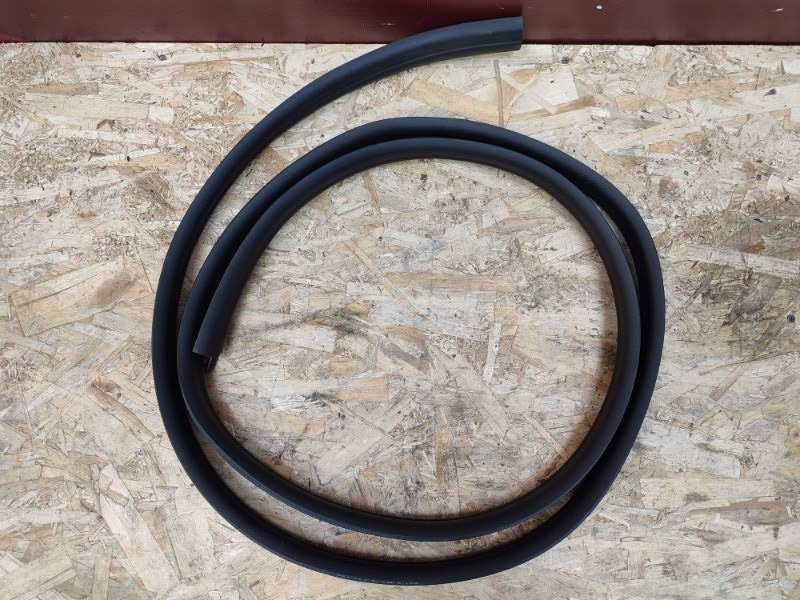 Уплотнитель проема      двери