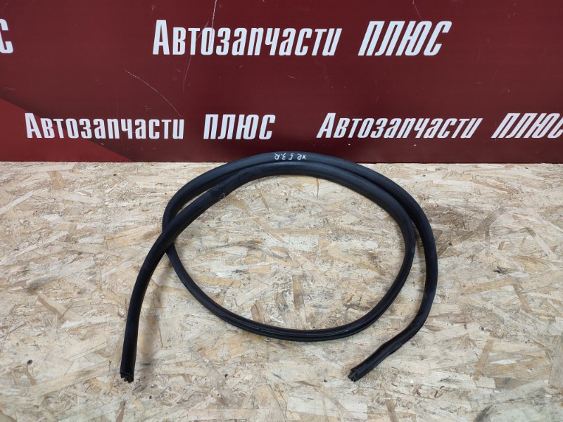 Уплотнитель проема      двери