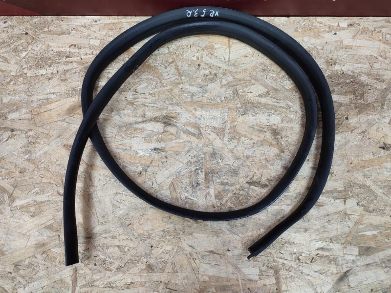 Уплотнитель проема      двери