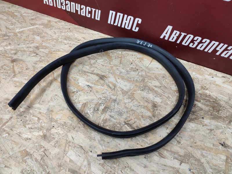 Уплотнитель проема      двери