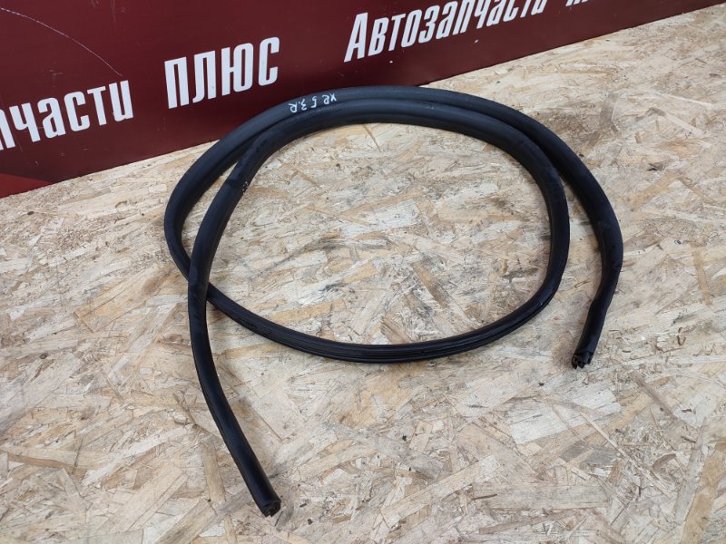 Уплотнитель проема      двери