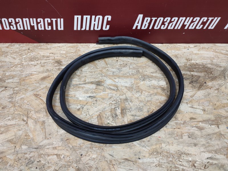 Уплотнитель проема      двери