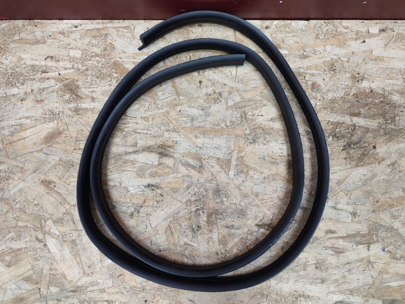 Уплотнитель проема      двери