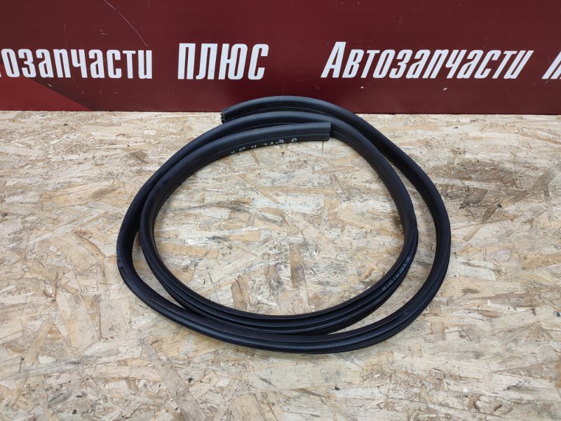 Уплотнитель проема      двери